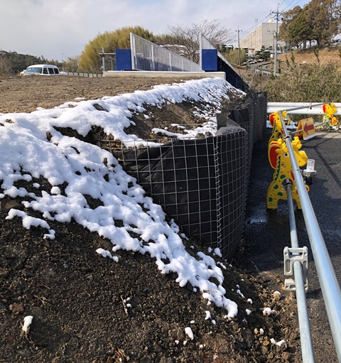 迂回路用仮設歩道土留め工事(1108)