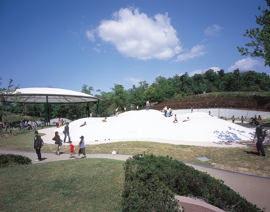 日除けテント：広場/遊び場（国営讃岐まんのう公園）