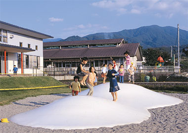 境川村児童公園