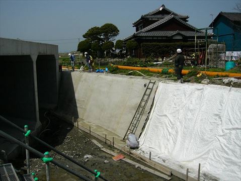 福岡県　河川法面保護工事(787)