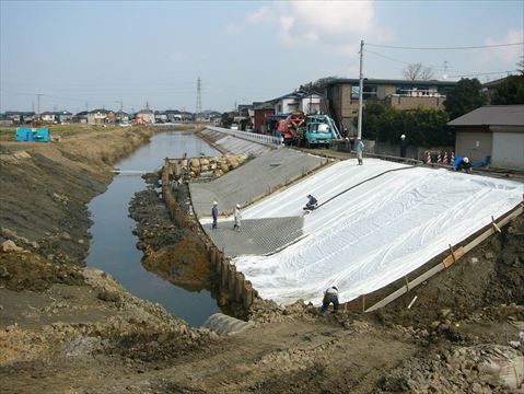 福岡県　河川整備法面保護工事2(792)