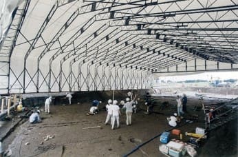 伸縮式仮設屋根（東京都・埋蔵文化財発掘調査用）