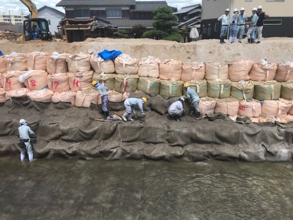 土のうだけでは最長でも3年で置き換えが必要