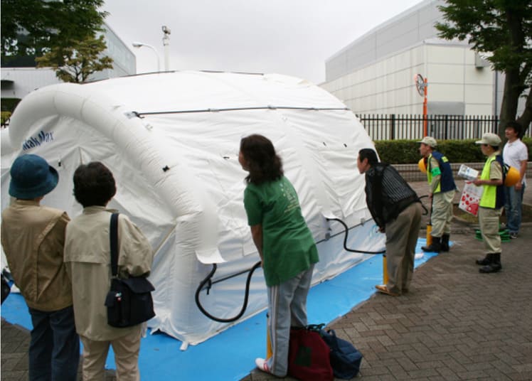 空気の充填は手動でも可能