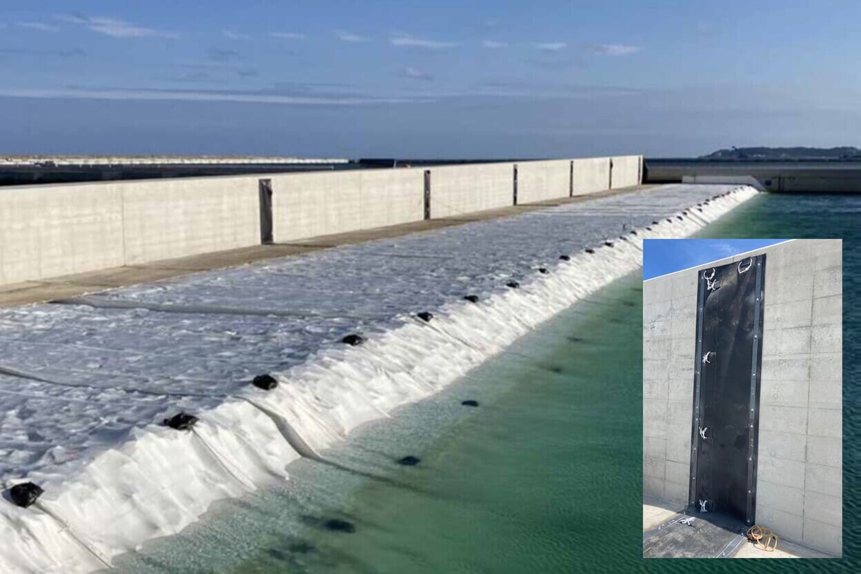埋立背後地の裏込材の流出を防止する 「サンPVC 防砂目地板」